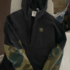 Adidas lightweight jacket, barely worn, excellent condition!